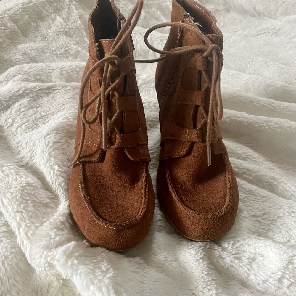 Brown Nine West wedge booties size 6 1/2